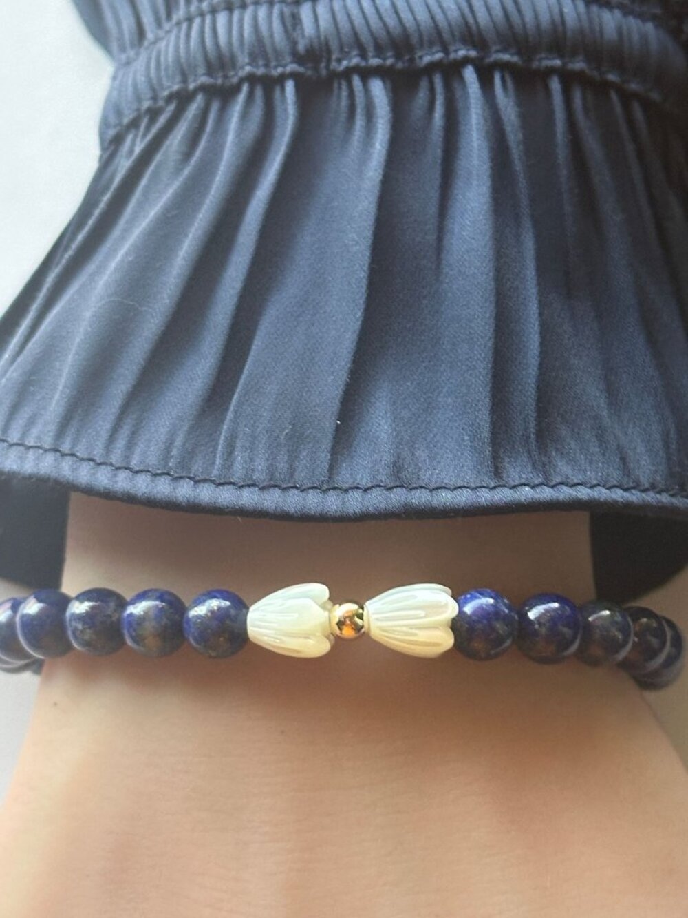 Natural 6mm Gemstone Stretch Bracelet Lapis 14K Solid Gold Pikake MOP